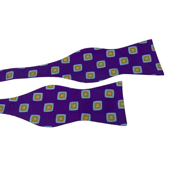 CREMIEUX Purple Geometric‎ Print Silk Bow Tie - NWT - Picture 1 of 5